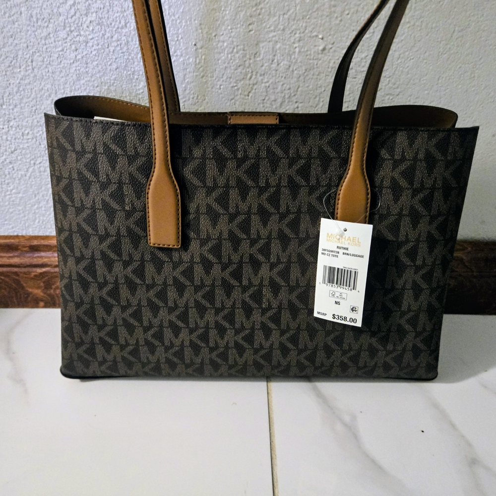 New! Michael Kors Emilia Medium Logo Tote Bag - Brown/Acorn" 358 - Picture 2 of 16